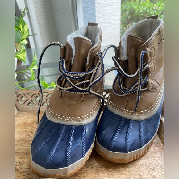 Duck Boots • Blue/Tan • Memory Foam Footbed • Waterproof - Picture 1 of 5